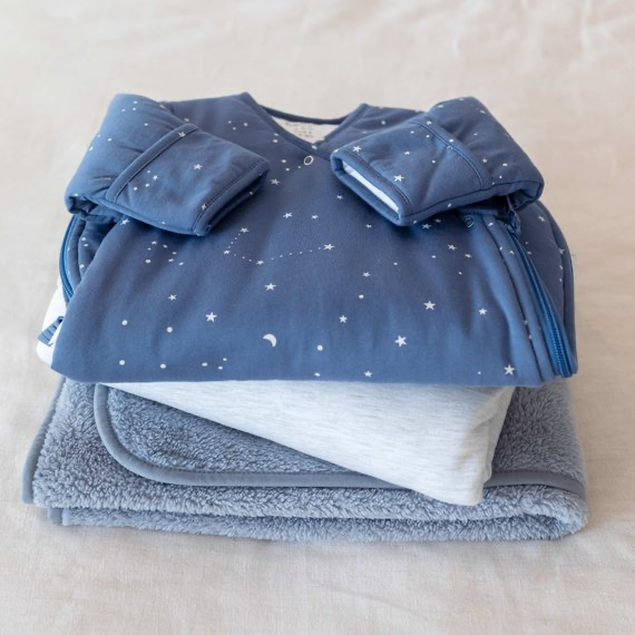 MAGIC_BAG_Warm_cocon_1-4m_STARY_Stars_shade.webp