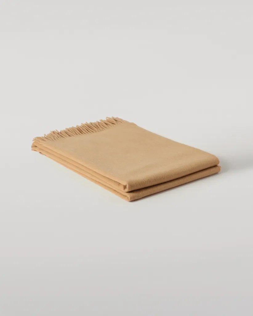 WA000055-HB4315-Camel_9069_RT_flat_lay_detail.jpg.webp