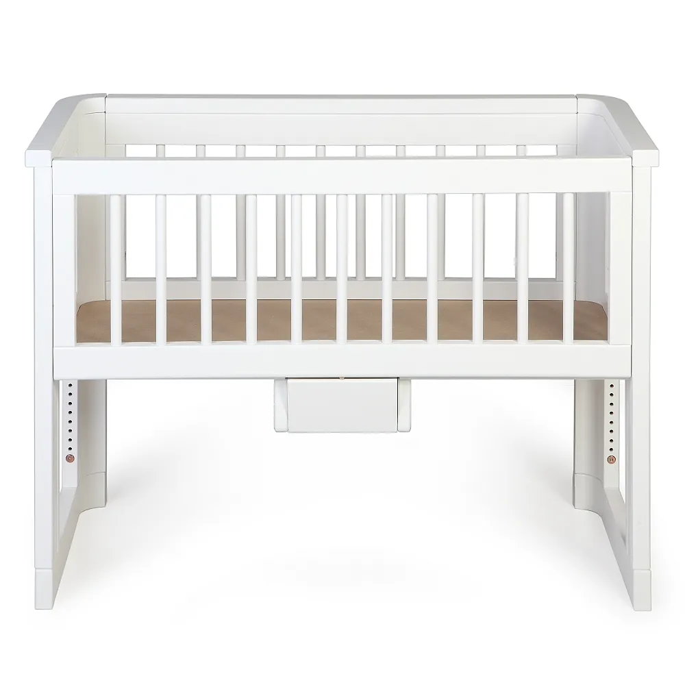 Troll_BedsideBassinet_Whi.webp