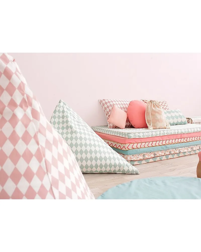 nobodinoz-kids-bean-bag-marrakech-pink-diamonds-organic-cotton-pouf_38205_zoom.webp