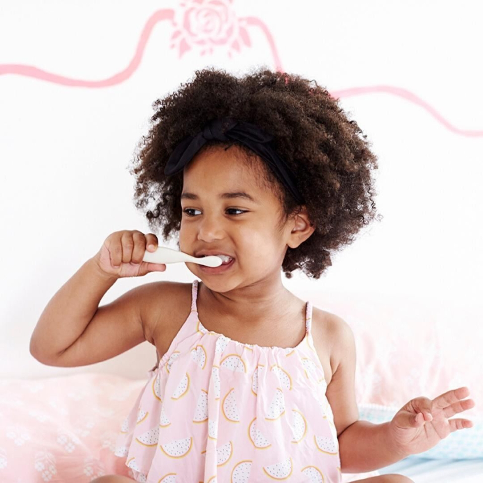 large2x_609151b0a77fe_toothbrush-model2.webp