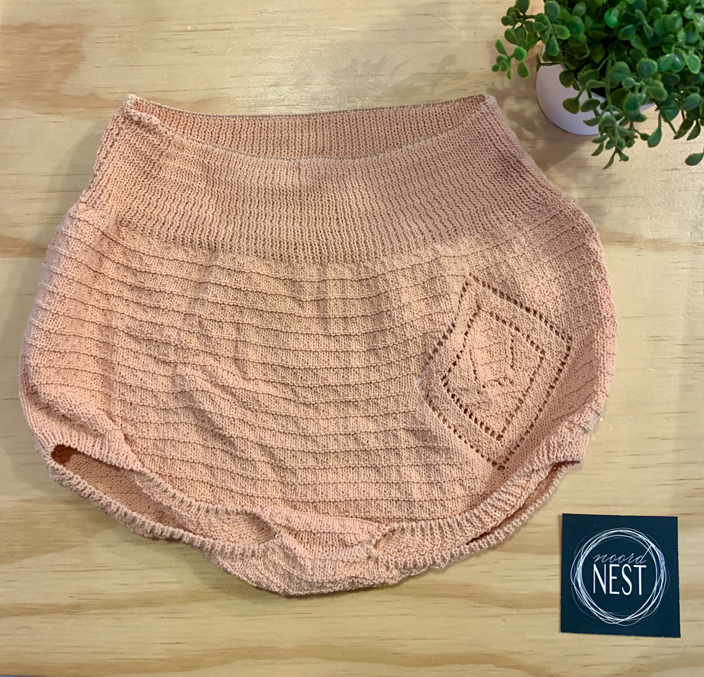 Bloomer peach 4y - The Animals Observatory